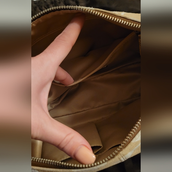 Coach Gold&White purse - Picture 3 of 8